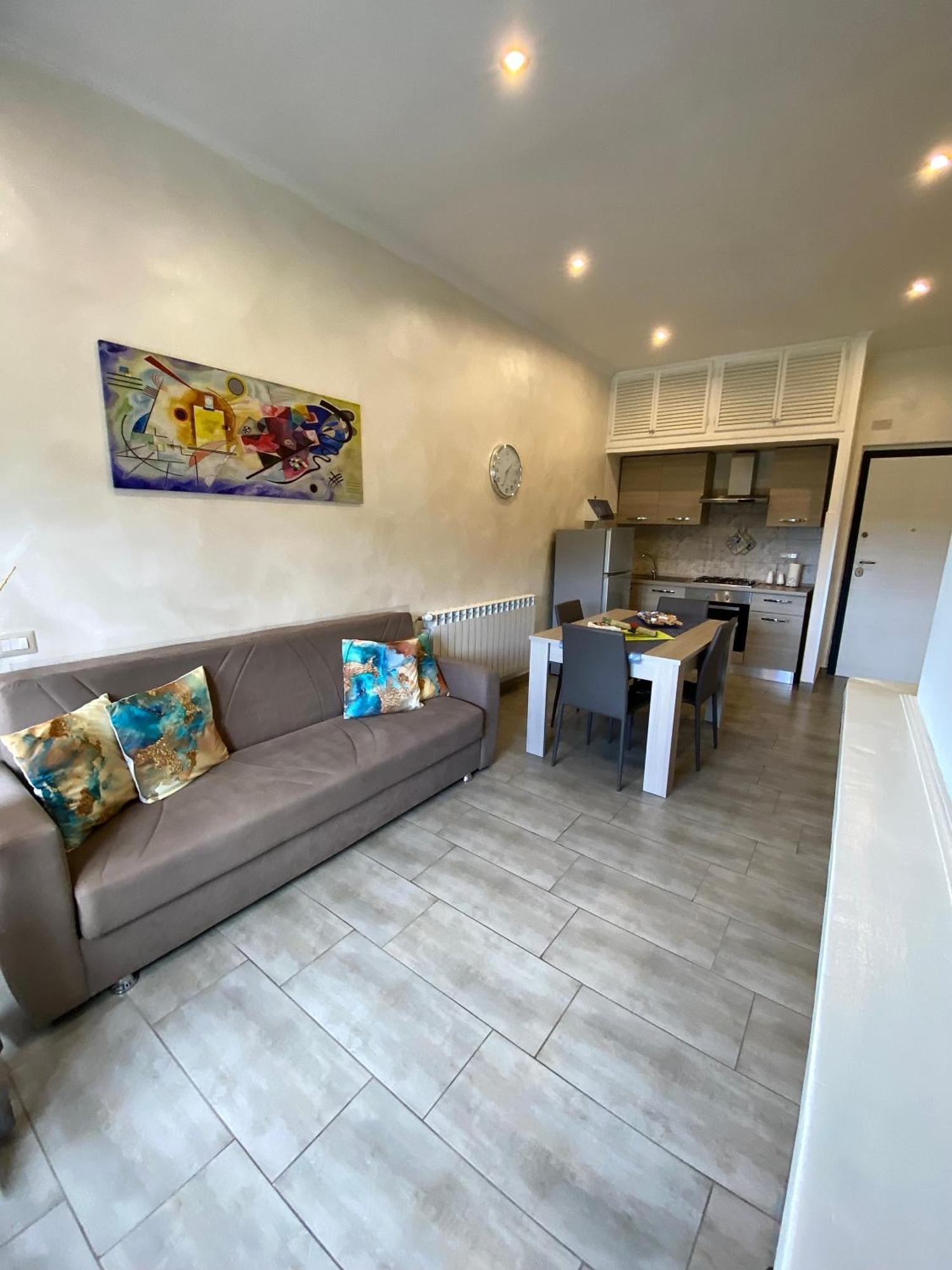 Appartamento Casa Vacanze Bijou Fiuggi Exterior foto