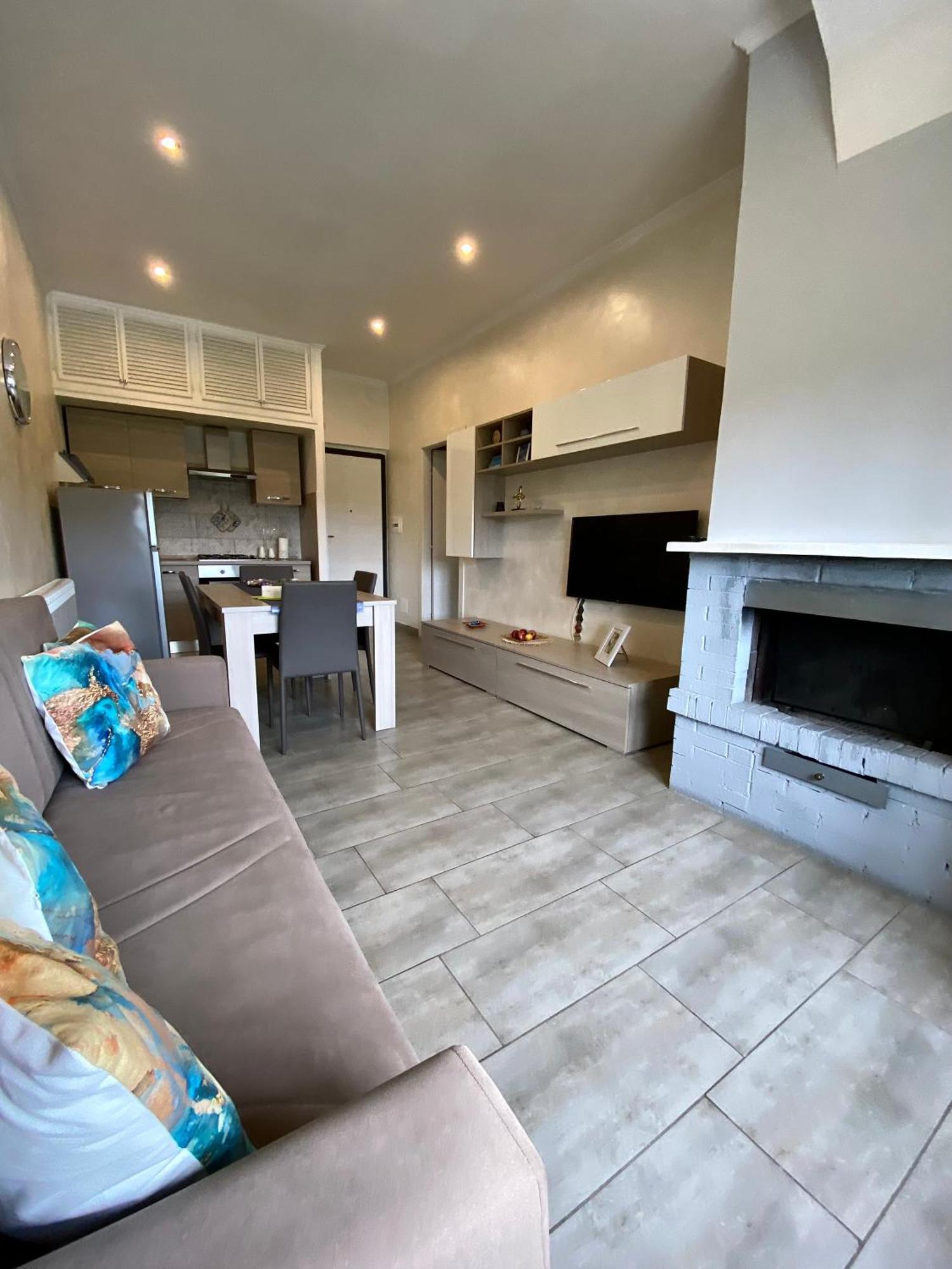 Appartamento Casa Vacanze Bijou Fiuggi Exterior foto